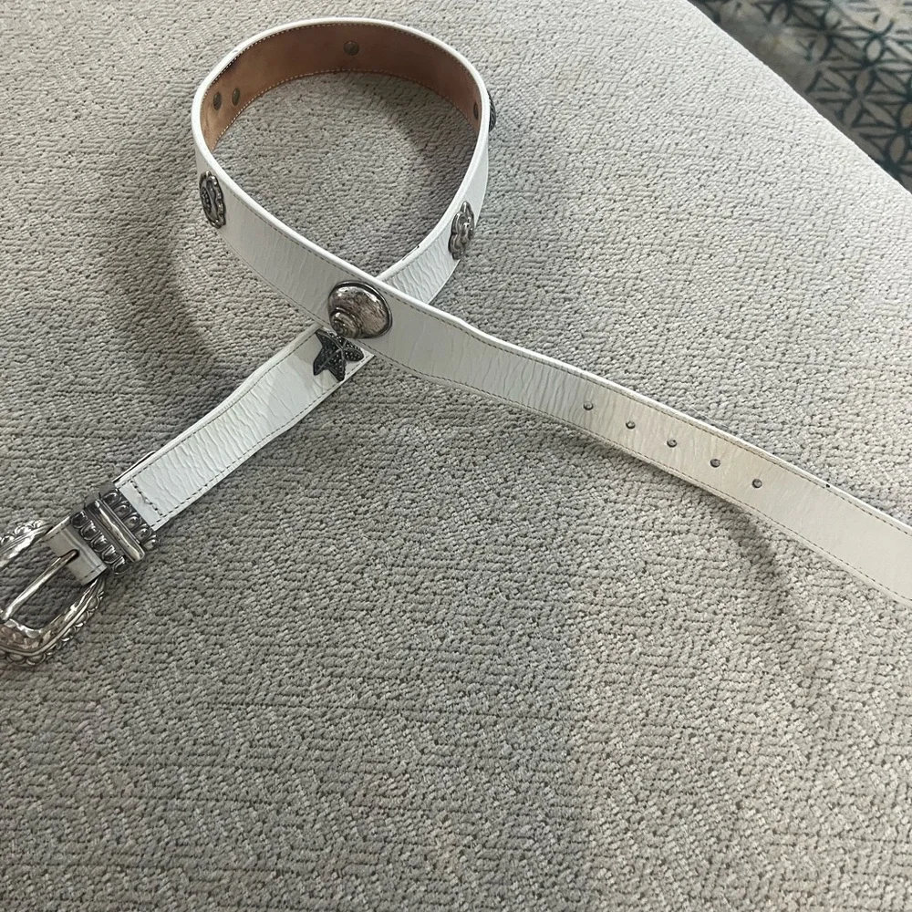 Vintage Brighton White Leather sea shell Belt with Silver Accents